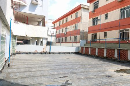 Apartamento à venda com 82m², 2 quartos e 1 vaga Apartamento à venda com 82m², 2 quartos e 1 vagaQuadra