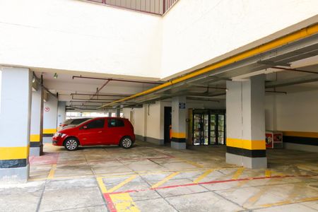 Apartamento à venda com 82m², 2 quartos e 1 vaga Apartamento à venda com 82m², 2 quartos e 1 vagaGaragem