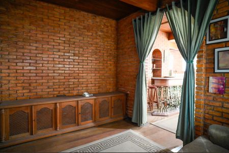 Casa à venda com 356m², 5 quartos e 4 vagasEscritório