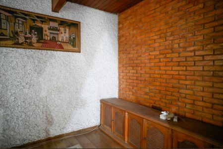 Casa à venda com 356m², 5 quartos e 4 vagasEscritório