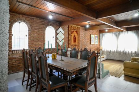 Casa à venda com 356m², 5 quartos e 4 vagasSala de Jantar