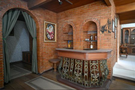 Casa à venda com 356m², 5 quartos e 4 vagasSala