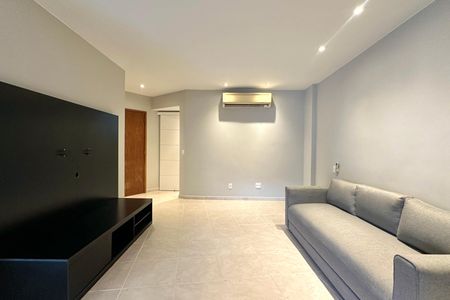 Sala de apartamento à venda com 1 quarto, 66m² em Leblon, Rio de Janeiro
