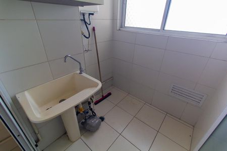 Apartamento à venda com 65m², 2 quartos e 1 vagaÁrea de Serviço