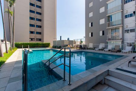 Apartamento à venda com 65m², 2 quartos e 1 vagaÁrea comum - Piscina