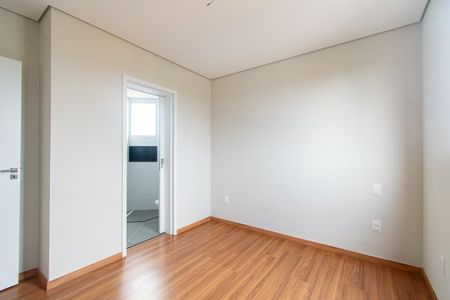 Apartamento à venda com 58m², 2 quartos e 2 vagasSuíte