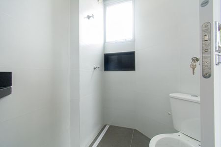 Apartamento à venda com 58m², 2 quartos e 2 vagasBanheiro da Suíte