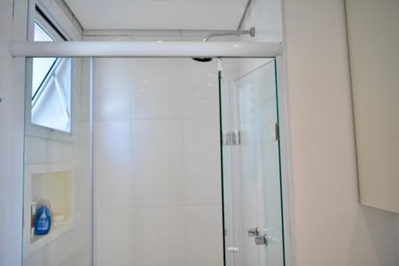 Apartamento à venda com 72m², 2 quartos e 2 vagasBanheiro da Suíte