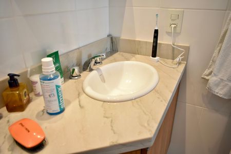 Apartamento à venda com 72m², 2 quartos e 2 vagasBanheiro Social