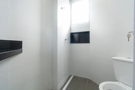 Apartamento à venda com 73m², 2 quartos e 2 vagasBanheiro da Suíte