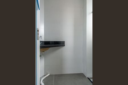 Apartamento à venda com 73m², 2 quartos e 2 vagasBanheiro da Suíte