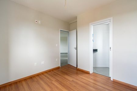 Apartamento à venda com 73m², 2 quartos e 2 vagasSuíte