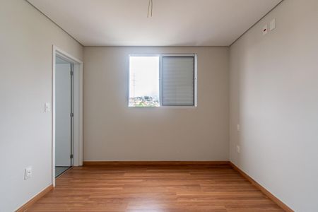 Apartamento à venda com 122m², 2 quartos e 2 vagasSuíte