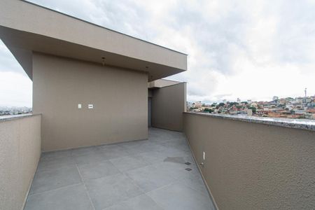 Apartamento à venda com 122m², 2 quartos e 2 vagasCobertura