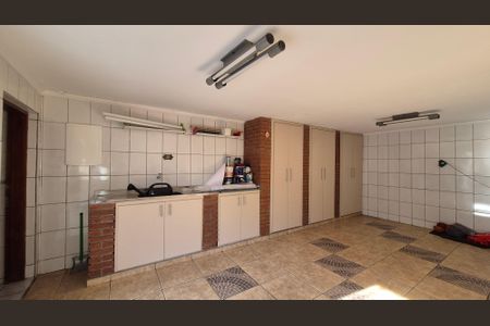 Casa à venda com 227m², 3 quartos e 4 vagas Casa à venda com 227m², 3 quartos e 4 vagasGaragem