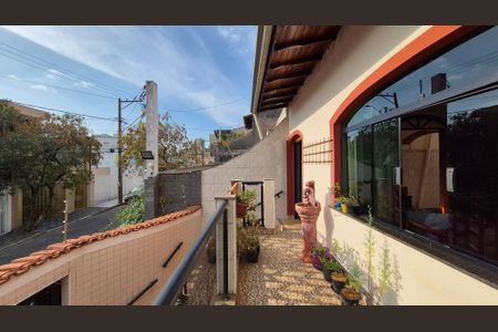 Varanda de casa à venda com 3 quartos, 227m² em Vila Floresta, Santo André