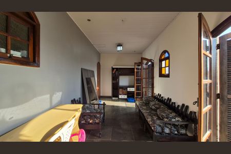 Casa à venda com 227m², 3 quartos e 4 vagas Casa à venda com 227m², 3 quartos e 4 vagasQuarto de Serviço 1