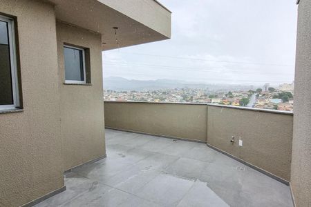 Apartamento à venda com 156m², 2 quartos e 3 vagasCobertura