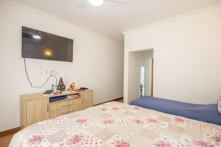 Casa à venda com 470m², 8 quartos e 7 vagasSuíte