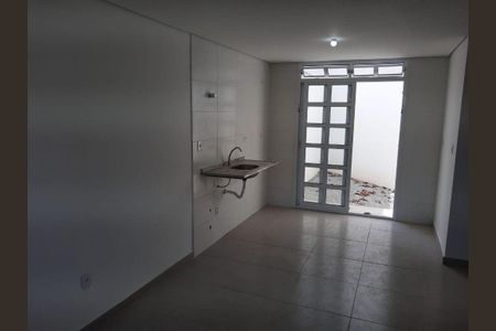 Casa à venda com 2 quartos, 99m² em Vila Universitaria, São Paulo