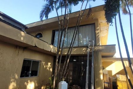 Casa à venda com 516m², 4 quartos e 4 vagas