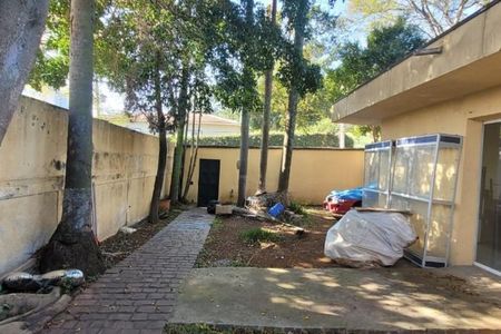 Casa à venda com 516m², 4 quartos e 4 vagas