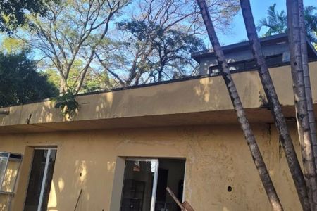 Casa à venda com 516m², 4 quartos e 4 vagas