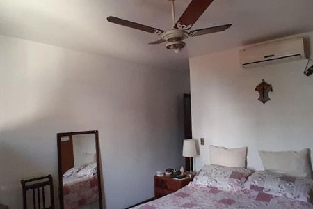 Casa à venda com 156m², 3 quartos e 4 vagas