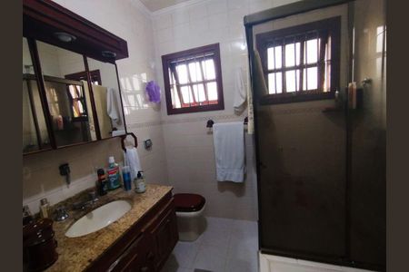 Casa à venda com 3 quartos, 179m² em Jardim das Vertentes, São Paulo