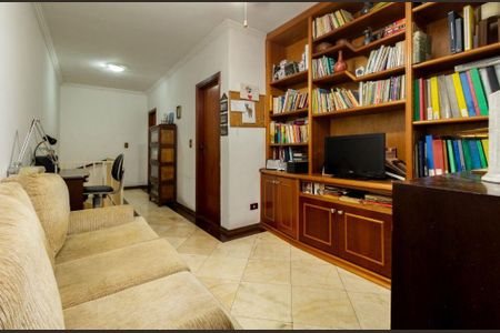 Casa à venda com 3 quartos, 200m² em Jardim das Vertentes, São Paulo