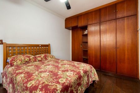 Casa à venda com 3 quartos, 200m² em Jardim das Vertentes, São Paulo