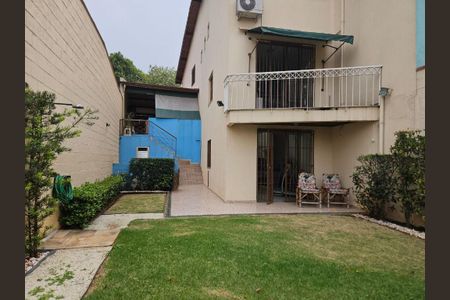 Casa à venda com 3 quartos, 227m² em Vila Sonia, São Paulo