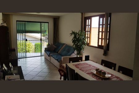 Casa à venda com 3 quartos, 227m² em Vila Sonia, São Paulo