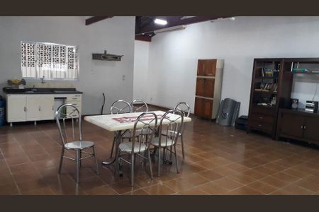 Casa à venda com 3 quartos, 271m² em Vila Universitaria, São Paulo