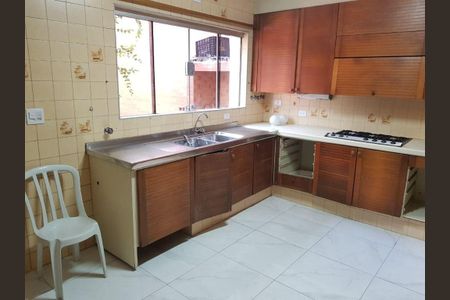 Casa à venda com 3 quartos, 320m² em Instituto de Previdencia, São Paulo