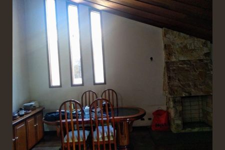 Casa à venda com 5 quartos, 223m² em Morumbi, São Paulo