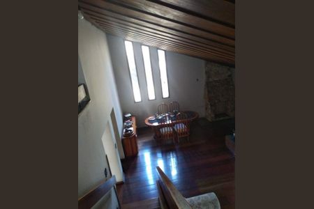 Casa à venda com 5 quartos, 223m² em Morumbi, São Paulo