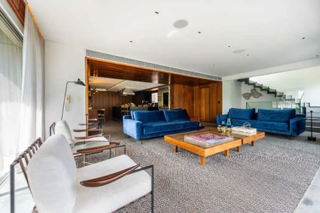Casa à venda com 4 quartos, 925m² em Alto de Pinheiros, São Paulo