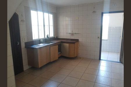 Casa à venda com 3 quartos, 175m² em Jardim Monte Alegre, Taboão da Serra