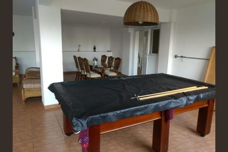 Casa à venda com 4 quartos, 320m² em Cidade São Francisco, São Paulo