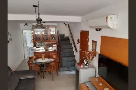 Casa à venda com 2 quartos, 147m² em Jardim Alvorada (Zona Oeste), São Paulo