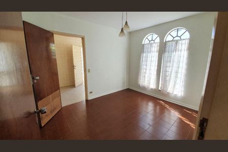 Casa à venda com 3 quartos, 144m² em Jardim das Vertentes, São Paulo