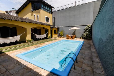 Casa à venda com 410m², 4 quartos e 4 vagasÁrea Lazer - Piscina
