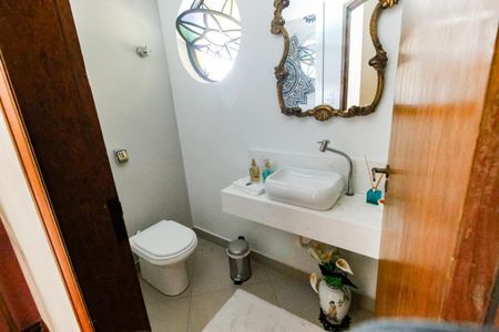 Casa à venda com 410m², 4 quartos e 4 vagasLavabo