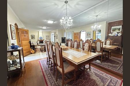 Casa à venda com 4 quartos, 410m² em Parque Monte Alegre, Taboão da Serra