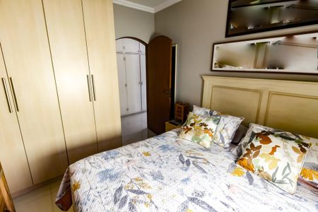 Casa à venda com 410m², 4 quartos e 4 vagasSuíte 1