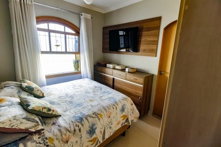 Casa à venda com 410m², 4 quartos e 4 vagasSuíte 1