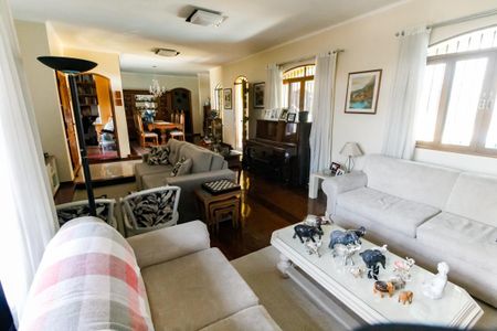 Casa à venda com 410m², 4 quartos e 4 vagasSala 1