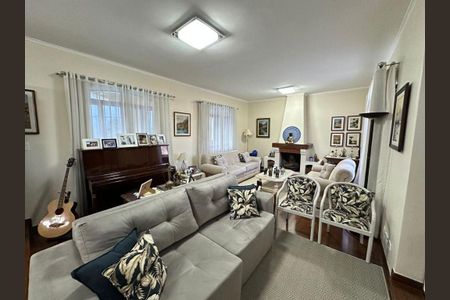 Casa à venda com 4 quartos, 410m² em Parque Monte Alegre, Taboão da Serra