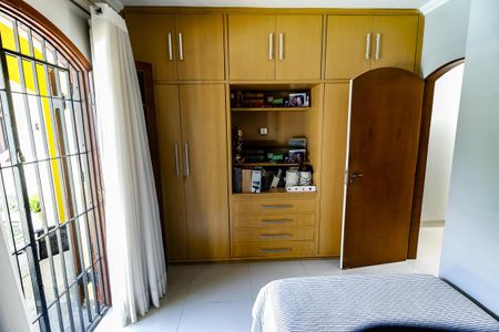 Casa à venda com 410m², 4 quartos e 4 vagasQuarto 2